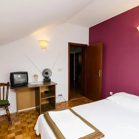 Dubrovnik Banac - Three Bedroom